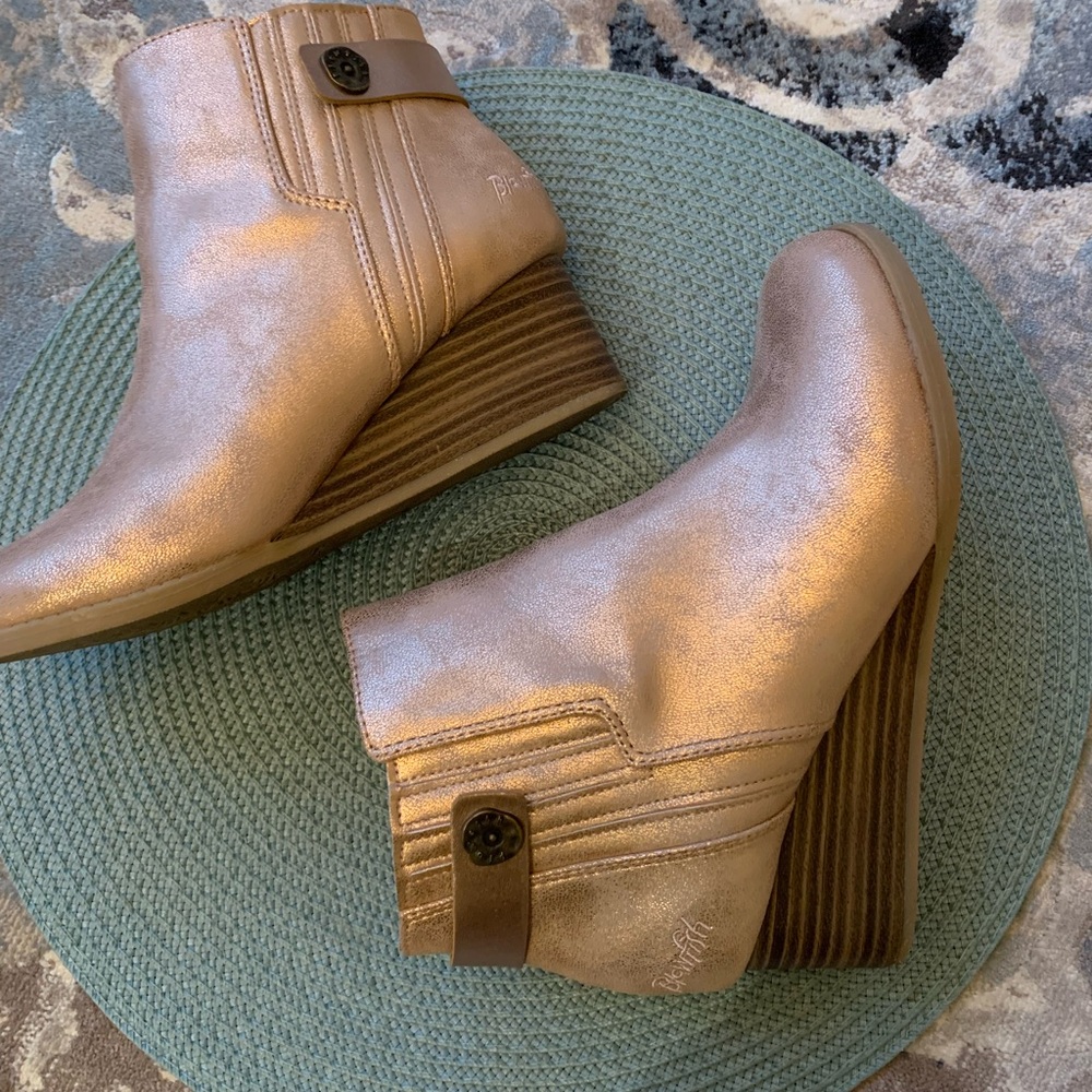 Blowfish Bronze Wedge Ankle Boots, size 4